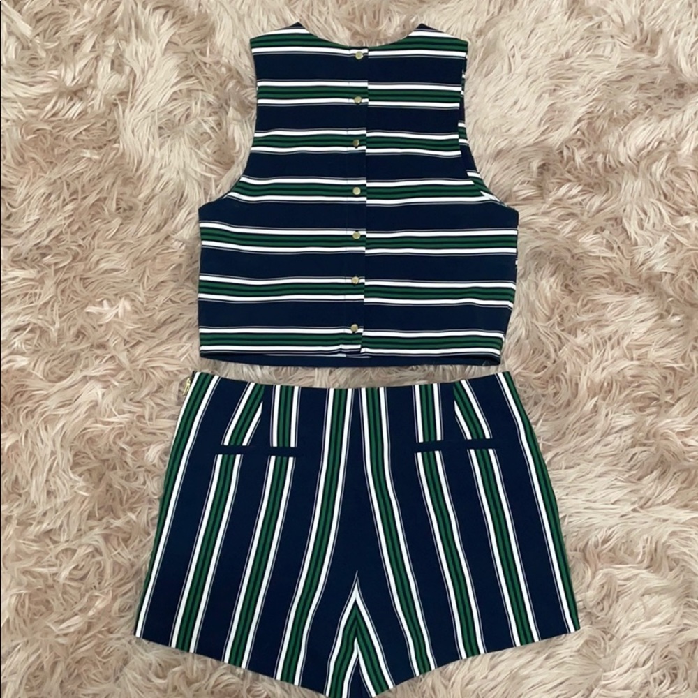 Striped set - Picture 2 of 3